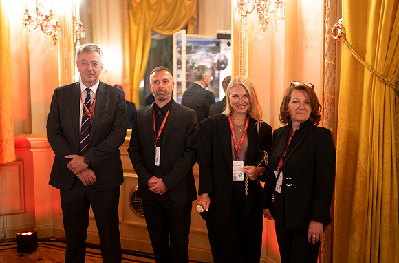 LLP_3781
