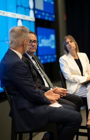 LLP_4977