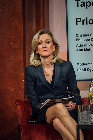 LLP_3889