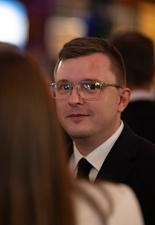 LLP_6963